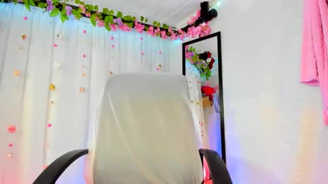 YELINA online show from November 19, 8:51 pm