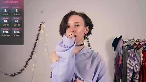 Snapshot of yellow_songbird chatting on September 26, 5:10 pm Liya online show from September 26, 5:10 pm