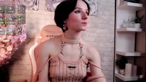 Snapshot of yellow_songbird chatting on December 24, 4:08 pm Liya online show from December 24, 4:08 pm