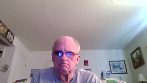 yellowsnowman70 online show from March 25, 5:31 pm