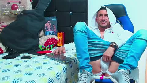 Yeol online show from October 10, 9:52 pm