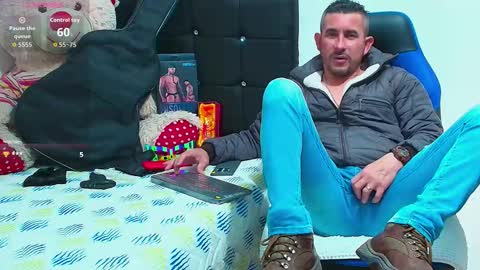 Yeol online show from October 13, 6:32 pm