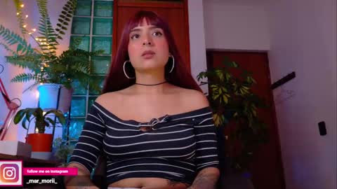 yeriawaddell  online show from September 28, 2:09 am