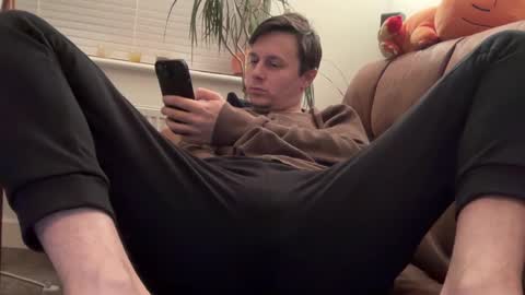 Snapshot of yesimlonely chatting on February 13, 10:11 pm Sal online show from February 13, 10:11 pm