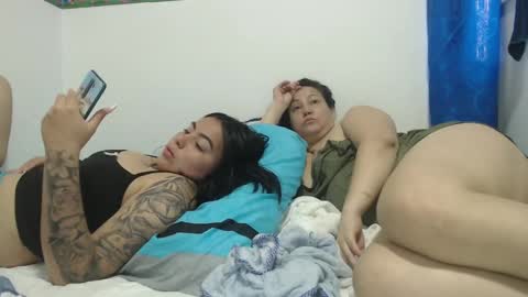 Snapshot of yessica_08 chatting on March 6, 2:18 pm yessica and andres online show from March 6, 2:18 pm