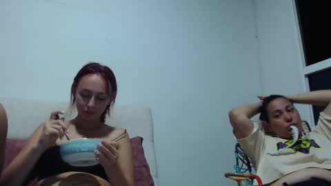 Snapshot of yessica_08 chatting on September 12, 2:57 am yessica and andres online show from September 12, 2:57 am