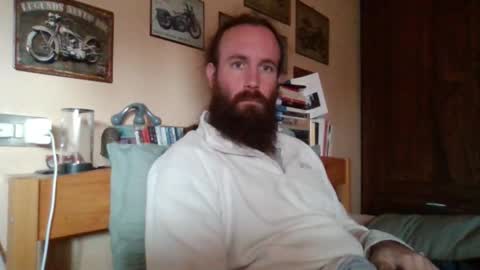 Snapshot of yeti_92 chatting on October 18, 11:14 am yeti_92 online show from October 18, 11:14 am