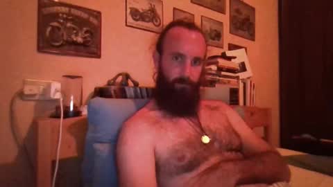 Snapshot of yeti_92 chatting on September 17, 7:06 pm yeti_92 online show from September 17, 7:06 pm