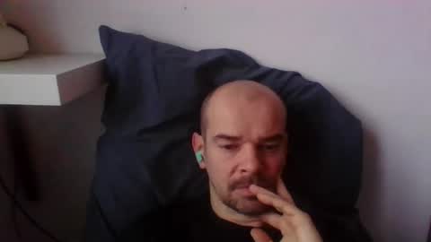 yewloo online show from November 29, 6:54 am