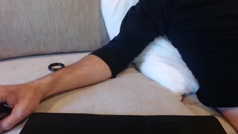 James online show from December 6, 8:45 pm