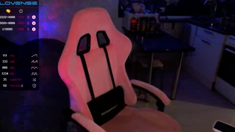     online show from February 7, 9:26 pm