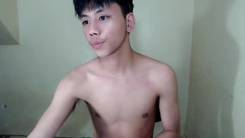 ynotyu online show from November 26, 5:21 pm