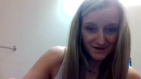 yogabuttttttt online show from February 9, 5:44 am