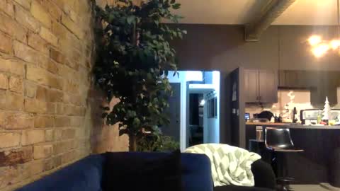 Ann Marie online show from December 3, 5:26 am
