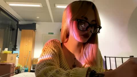 Lilith online show from March 26, 7:19 pm