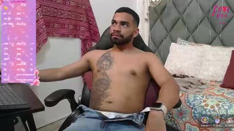 yons05__ online show from December 16, 8:04 pm