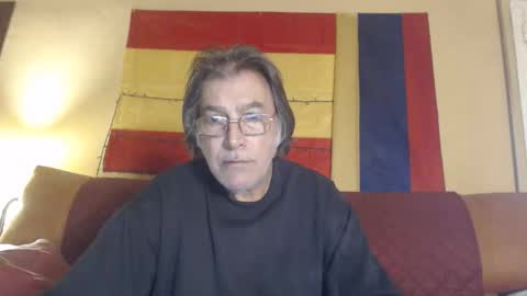 yosep online show from February 25, 11:47 am