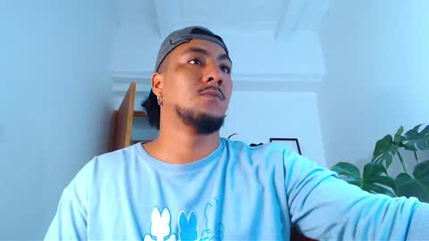 Enzo online show from February 2, 10:35 am