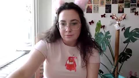 Aurora online show from July 22, 10:06 am