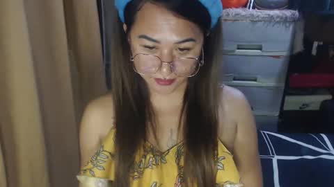 Your Dream Pinay Anna online show from March 14, 2:10 pm