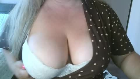 Maria Love online show from June 7, 9:14 am