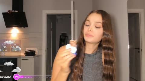 Camilla online show from December 5, 6:27 pm