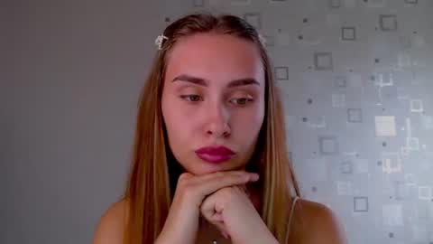 Amelia online show from June 21, 3:18 pm