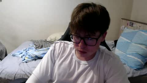 Max online show from June 25, 5:12 am
