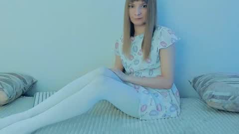 Lily online show from September 9, 3:28 am