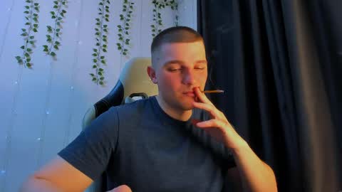 your_claddagh online show from April 25, 10:07 pm