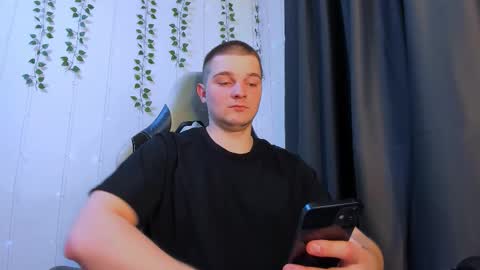 your_claddagh online show from March 9, 8:02 pm