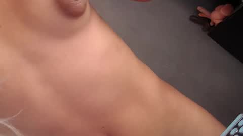 LARA online show from June 3, 3:06 pm