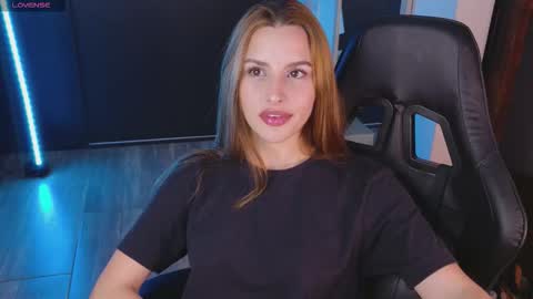 Snapshot of your_dream1217 chatting on October 23, 1:29 am Valery online show from October 23, 1:29 am