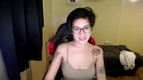 Anika online show from August 6, 10:57 am