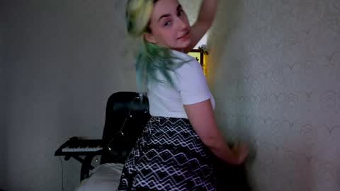 Cora online show from December 18, 6:43 am