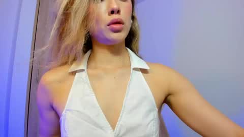 your_little_ online show from February 18, 1:11 pm