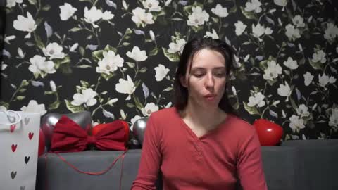 Meri  online show from February 15, 9:15 pm