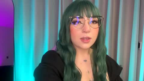 Cami independent model online show from November 4, 4:36 am