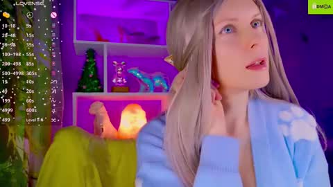 your_spring online show from December 22, 3:57 am