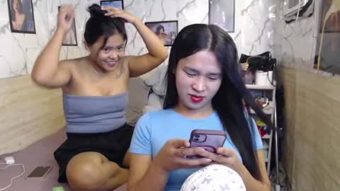 your_twinkletoes18 online show from June 17, 4:06 am