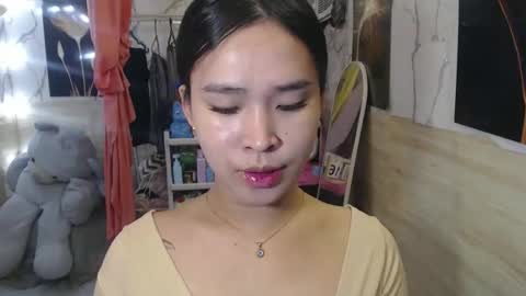 your_twinkletoes18 online show from March 16, 12:47 am