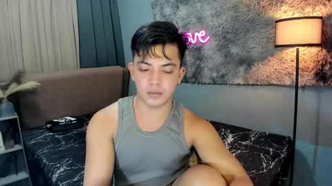 yourasian_bradley online show from September 28, 1:53 pm