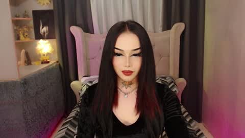 kim online show from March 3, 7:07 pm