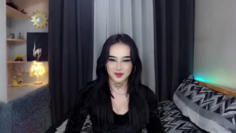 kim online show from January 12, 11:15 pm