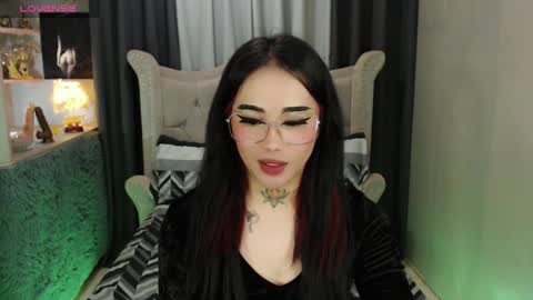 kim online show from February 24, 11:19 pm