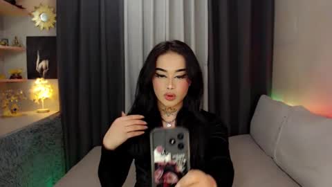kim online show from January 21, 8:00 pm
