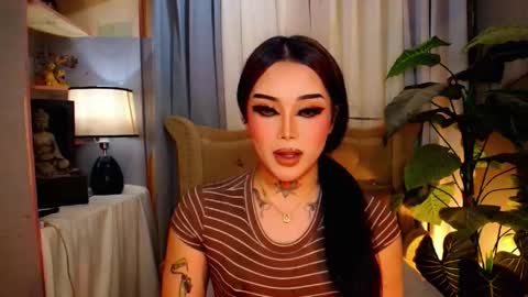 kim online show from November 16, 10:17 am