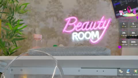 Anna online show from April 2, 7:10 pm