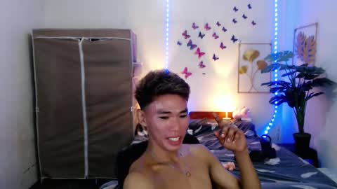 Rence online show from April 11, 2:38 am