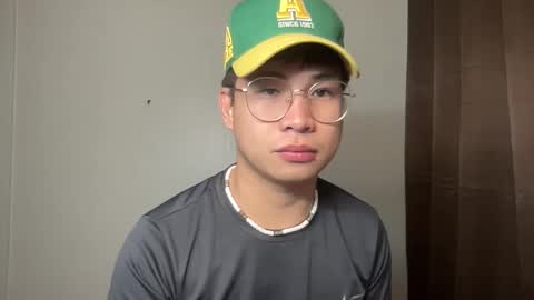 yourfantasyyy_ online show from February 28, 3:15 pm